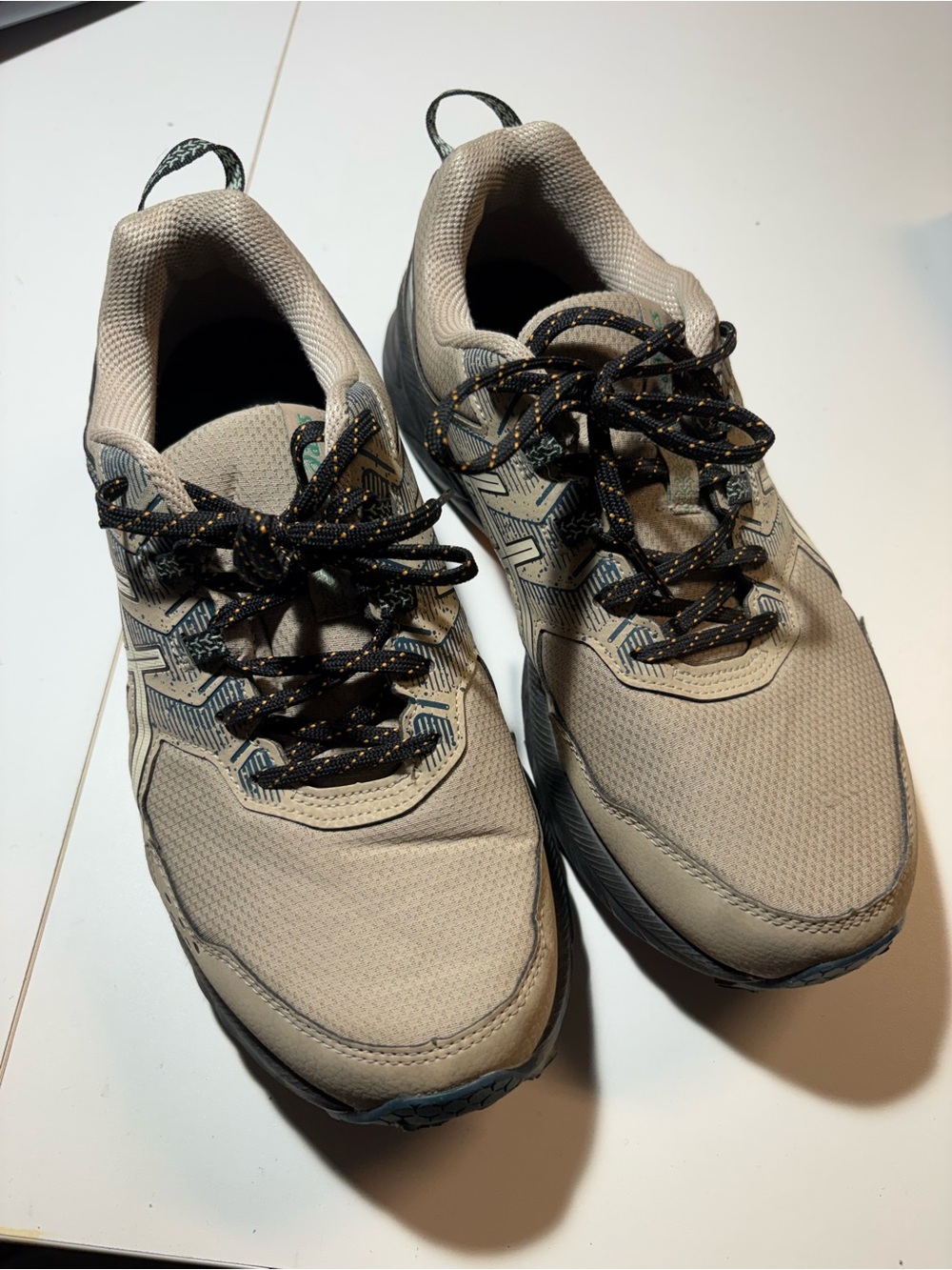 Asics Men's Beige and Black Athletic Sneakers